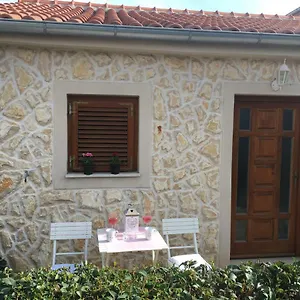 Croatian Zára